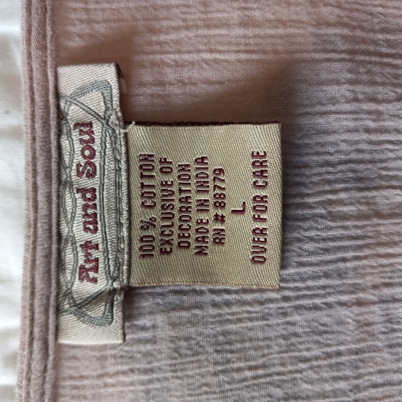 Cute Tunic Top with Bow in the Back - Picture 15 of 15